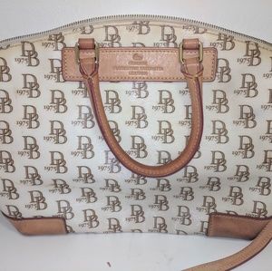 Dooney & Bourke bag